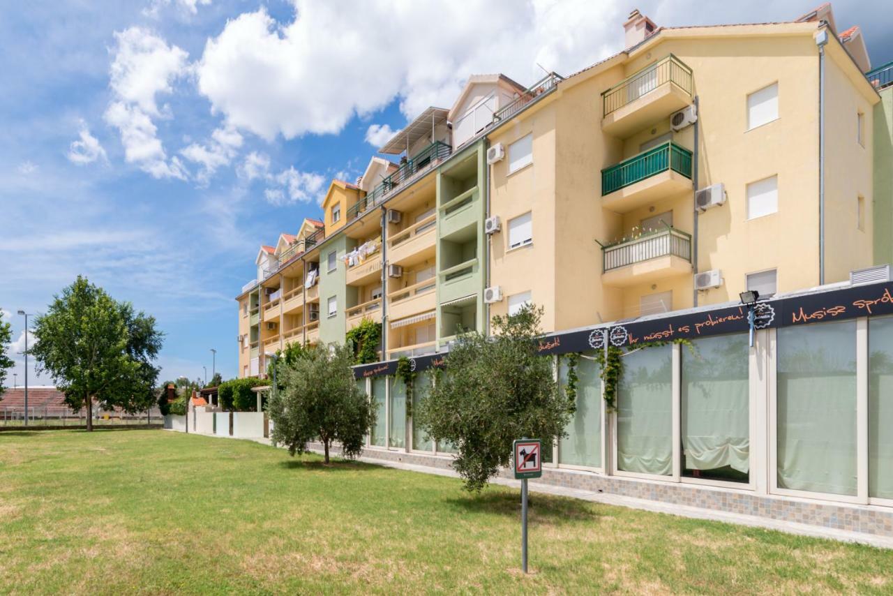 Apartmán Natali Omiš Exteriér fotografie
